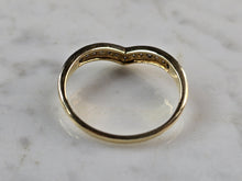 Load image into Gallery viewer, Womens Vintage Estate 14K Yellow Gold Diamond Ring 2.1g E3452