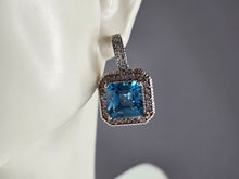Load image into Gallery viewer, Womens Estate Sterling Silver Aqua Stud Earrings 11.7g E3486