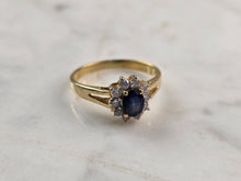 Load image into Gallery viewer, Womens Vintage Estate 14K Yellow Gold Sapphire &amp; Diamond Ring 2.2g #E3505