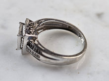 Load image into Gallery viewer, Womens Vintage Estate 10K White Gold Diamond Ring Set 5.2g E3511