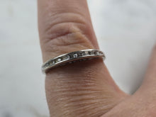 Load image into Gallery viewer, Womens Vintage Estate 10K White Gold Diamond Ring 2.1g #E3512