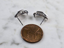 Load image into Gallery viewer, Womens Vintage Estate 10K White Gold Diamond Earrings, 2.1g E3513