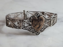 Load image into Gallery viewer, Womens Vintage Estate Sterling Silver Filigree Heart Bracelet 13.0g E3544