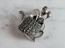 Load image into Gallery viewer, Womens Vintage Estate Sterling Silver Flower Brooch 6.4g E3552