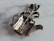 Load image into Gallery viewer, Womens Vintage Estate Sterling Silver Flower Brooch 6.4g E3552