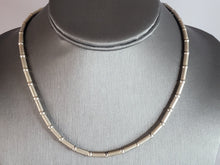 Load image into Gallery viewer, Womens Vintage Estate Sterling Silver Modernist Necklace 21.0g E3558