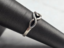 Load image into Gallery viewer, Womens Vintage Estate Sterling Silver Celtic Eternity Knot Ring 1.9g E3573