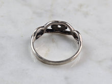 Load image into Gallery viewer, Womens Vintage Estate Sterling Silver Celtic Eternity Knot Ring 1.9g E3573