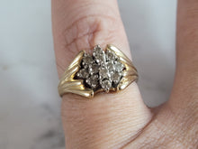 Load image into Gallery viewer, Womens Vintage Estate 14k Gold Diamond Cluster Ring 4.3g E3578