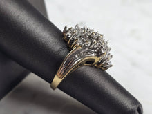 Load image into Gallery viewer, Vintage Estate 10K Yellow Gold &amp; Diamond Cluster Ring 5.8g E3591