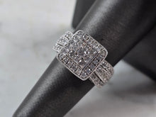 Load image into Gallery viewer, Womens Vintage Estate 10K White Gold Diamond Ring 5.5g E3602