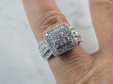 Load image into Gallery viewer, Womens Vintage Estate 10K White Gold Diamond Ring 5.5g E3602