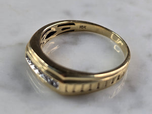 Mens Vintage Estate 10k Yellow Gold Diamond Ring 3.4g #E3605