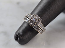 Load image into Gallery viewer, Womens Vintage Estate 14K Gold Diamond Ring Set 4.9g  E3618
