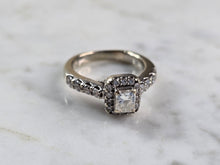 Load image into Gallery viewer, Womens Vintage Estate 14K White Gold Diamond Engagement Ring, 5.0g E3623