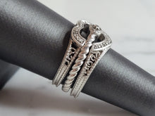 Load image into Gallery viewer, Womens Vintage Estate Sterling Silver Diamond Heart Ring 6.8g #E3641