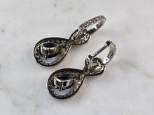 Load image into Gallery viewer, Womens Vintage Estate Sterling Silver Sapphire CZ Earrings 5.4g E3689