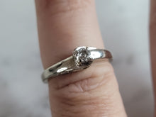Load image into Gallery viewer, Womens Vintage Estate 10k White Gold Diamond Ring 2.3g #E3697