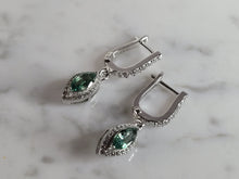Load image into Gallery viewer, Womens Estate Sterling Silver Modernist CZ Earrings 4.4g E3705