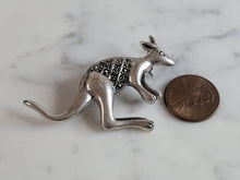 Load image into Gallery viewer, Womens Vintage Estate .925 Sterling Silver Kangaroo Brooch 11.3g E3740