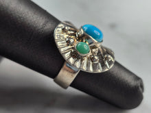 Load image into Gallery viewer, Womens Vintage Sterling Silver Southwestern Turquoise Ring 7.9g E3749