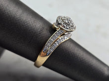 Load image into Gallery viewer, Womens Vintage Estate 10K Yellow Gold Diamond Keepsake Ring 3.7g E3780