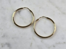 Load image into Gallery viewer, Pr Womens 14K Yellow Gold Hoop Earrings 1.8g E3782