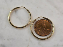 Load image into Gallery viewer, Pr Womens 14K Yellow Gold Hoop Earrings 1.8g E3782