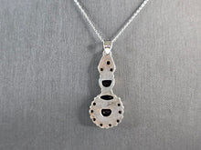 Load image into Gallery viewer, Womens  Estate Sterling Silver Garnet Cluster Pendant Necklace 10.1g E3790
