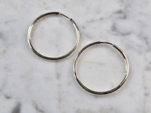 Load image into Gallery viewer, Womens Vintage Estate Sterling Silver Hoop Earrings 2.8g #E3803