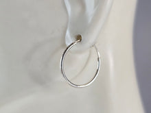Load image into Gallery viewer, Womens Vintage Estate Sterling Silver Hoop Earrings 1.4g #E3813