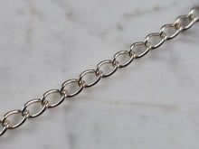 Load image into Gallery viewer, Womens Vintage Estate Sterling Silver Chain Link Charm Bracelet, 4.9g #E3816