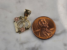 Load image into Gallery viewer, Womens 10K Yellow &amp; Rose Gold Initial Letter &quot; Q &quot;  Heart Pendant 0.9g E3825