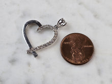 Load image into Gallery viewer, Womens Vintage Estate 14k White Gold Heart Pendant w/ CZ 2.0g E3829