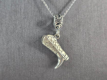 Load image into Gallery viewer, Womens Estate Sterling Silver Western Cowboy Boot Pendant Necklace 7.2g E3876