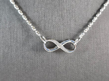 Load image into Gallery viewer, Womens Sterling Silver Hercules Knot Necklace 7.3g E3892