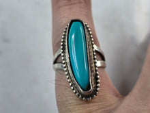 Load image into Gallery viewer, Womens Vintage Estate Sterling Silver Southwestern Turquoise Ring 7.3g E3918