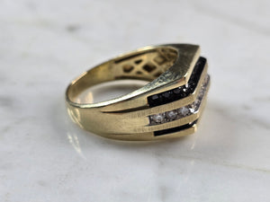 Mens Vintage Estate 14K Yellow Gold Black Diamond Ring 8.4g E3943