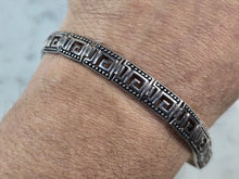 Load image into Gallery viewer, Womens Vintage Estate Sterling Silver Modernist Greek Key Bracelet, 16.4g E3960