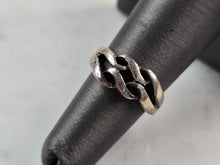 Load image into Gallery viewer, Womens Vintage Estate Sterling Silver Celtic Eternity Knot Ring 4.3g E3963