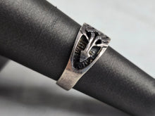 Load image into Gallery viewer, Womens Vintage Estate Sterling Silver Celtic Eternity Knot Ring 3.9g E3964