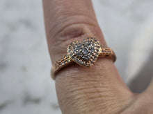 Load image into Gallery viewer, Womens Vintage Estate 10K Rose Gold Diamond Heart Ring 2.4g E3971