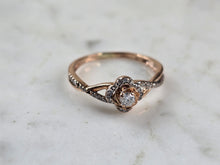 Load image into Gallery viewer, Womens Vintage Estate 10K Rose Gold Diamond Ring 2.5g E3972