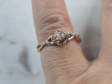 Load image into Gallery viewer, Womens Vintage Estate 10K Rose Gold Diamond Ring 2.5g E3972