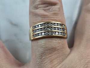 Mens Vintage Estate 10K Yellow Gold Diamond Ring 4.9g E3976