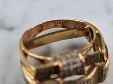 Load image into Gallery viewer, Womens Vintage Estate 10K Yellow Gold Diamond Ring 8.2g E3980