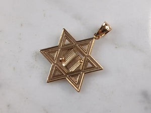 Sterling Silver Gold Tone Jewish Judaica Star of David Pendant, 3.1g E3994