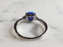 Load image into Gallery viewer, Womens Estate Sterling Silver Modernist Blue Opal Heart Ring 1.9g E4000