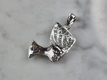 Load image into Gallery viewer, Womens Sterling Silver Queen Nefertiti Pendant Necklace 3.0g E4001