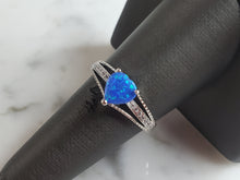 Load image into Gallery viewer, Womens Estate Sterling Silver Modernist Blue Opal Heart Ring 1.9g E4007